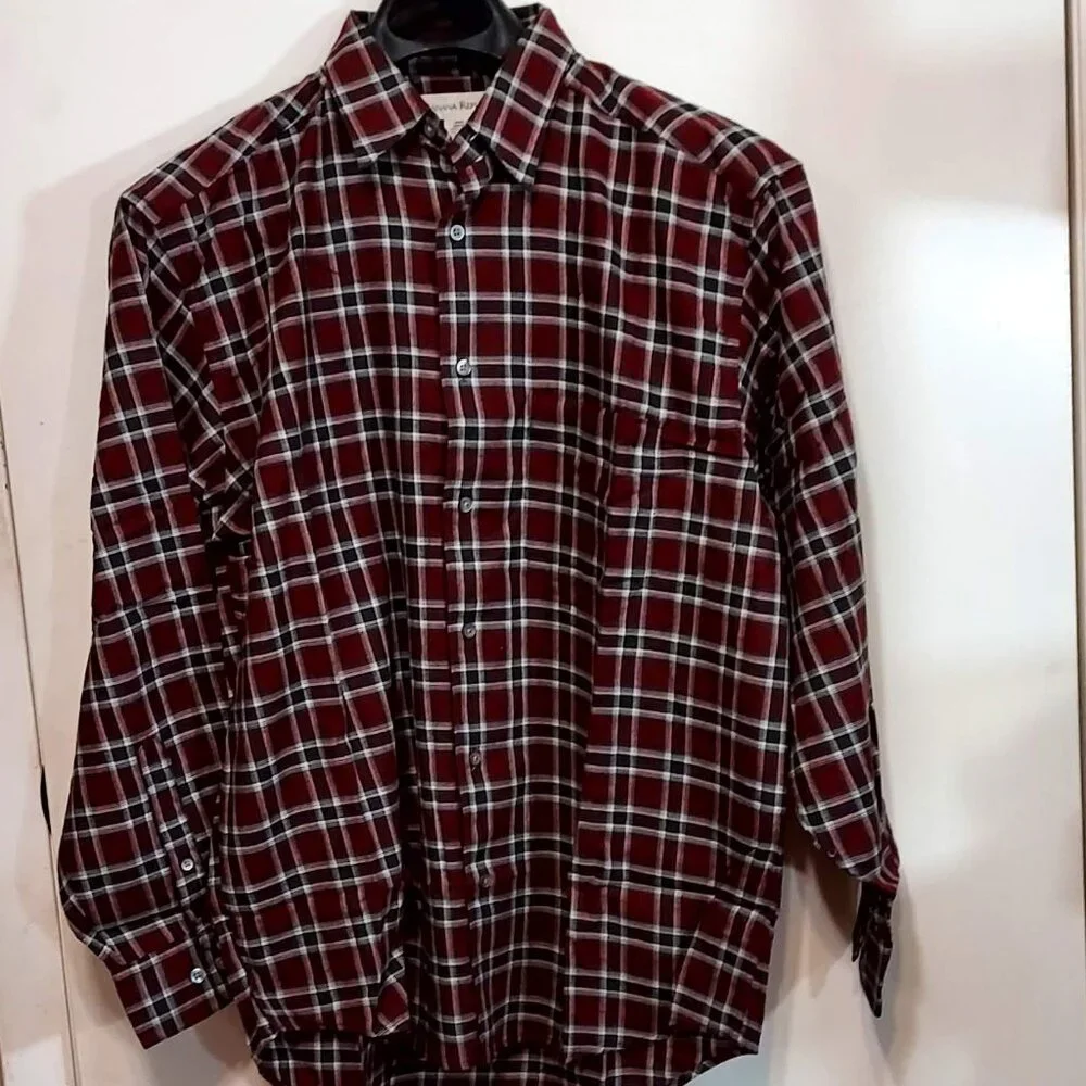Banana Repulbic Mens Red/Brown/ White Plaid Shirt. SzM Long Sleeve Cabin Outdoor
